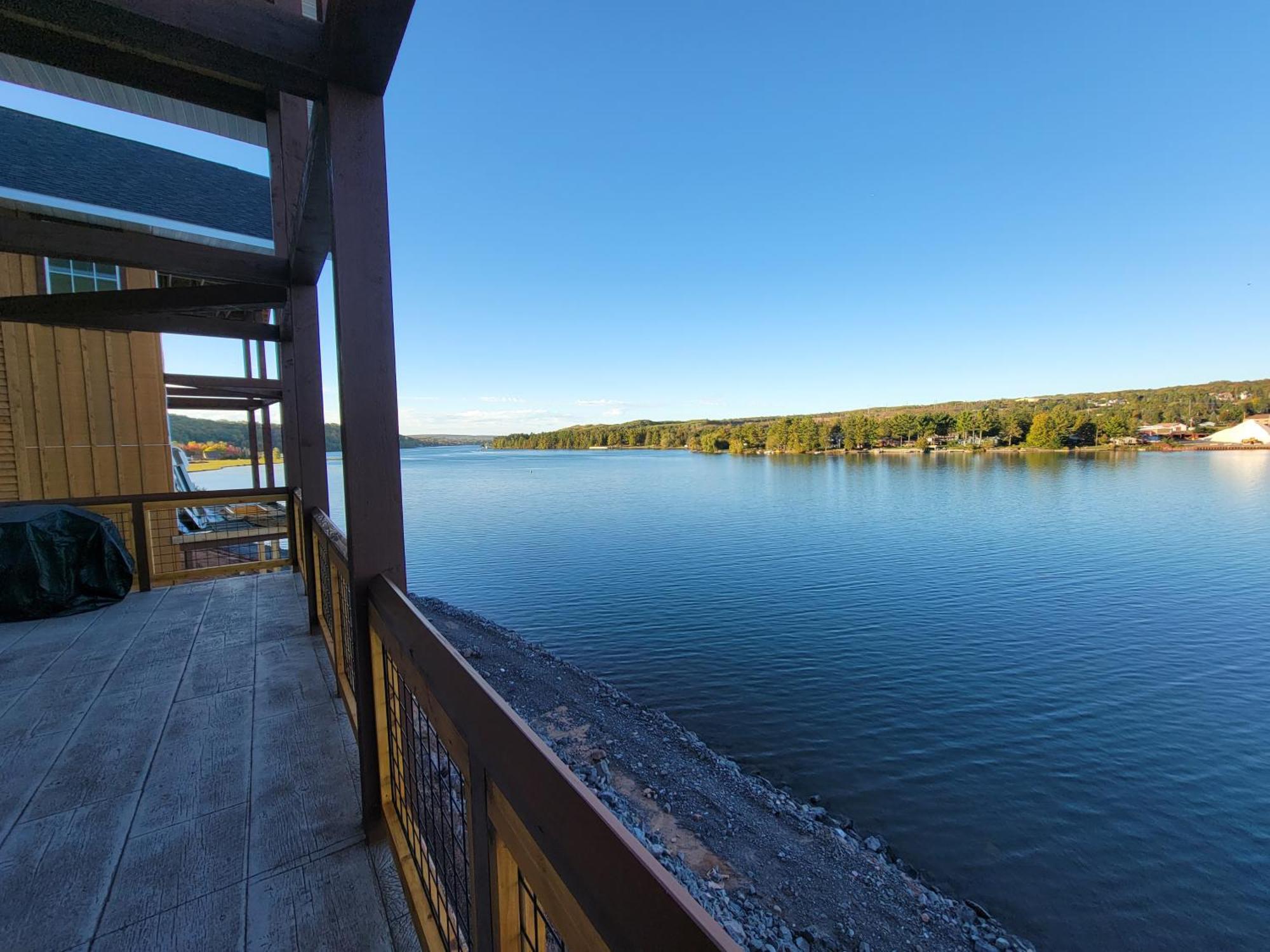 Keweenaw Waters Resort Гоутон Екстер'єр фото