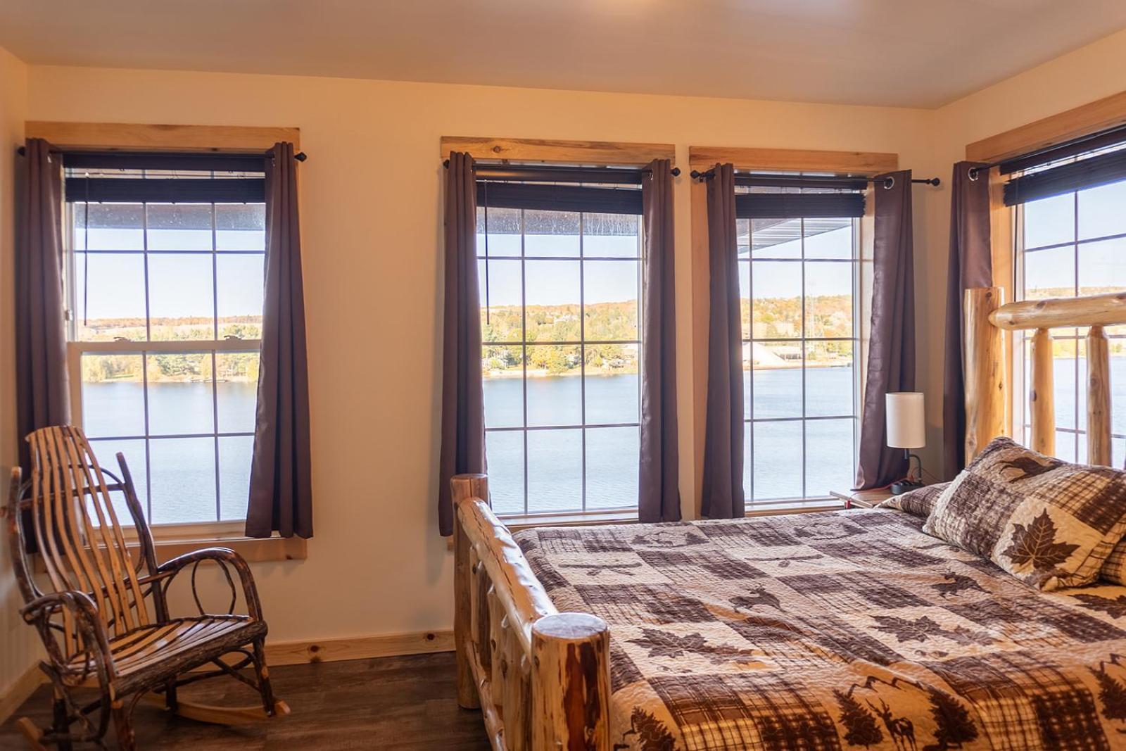 Keweenaw Waters Resort Гоутон Екстер'єр фото