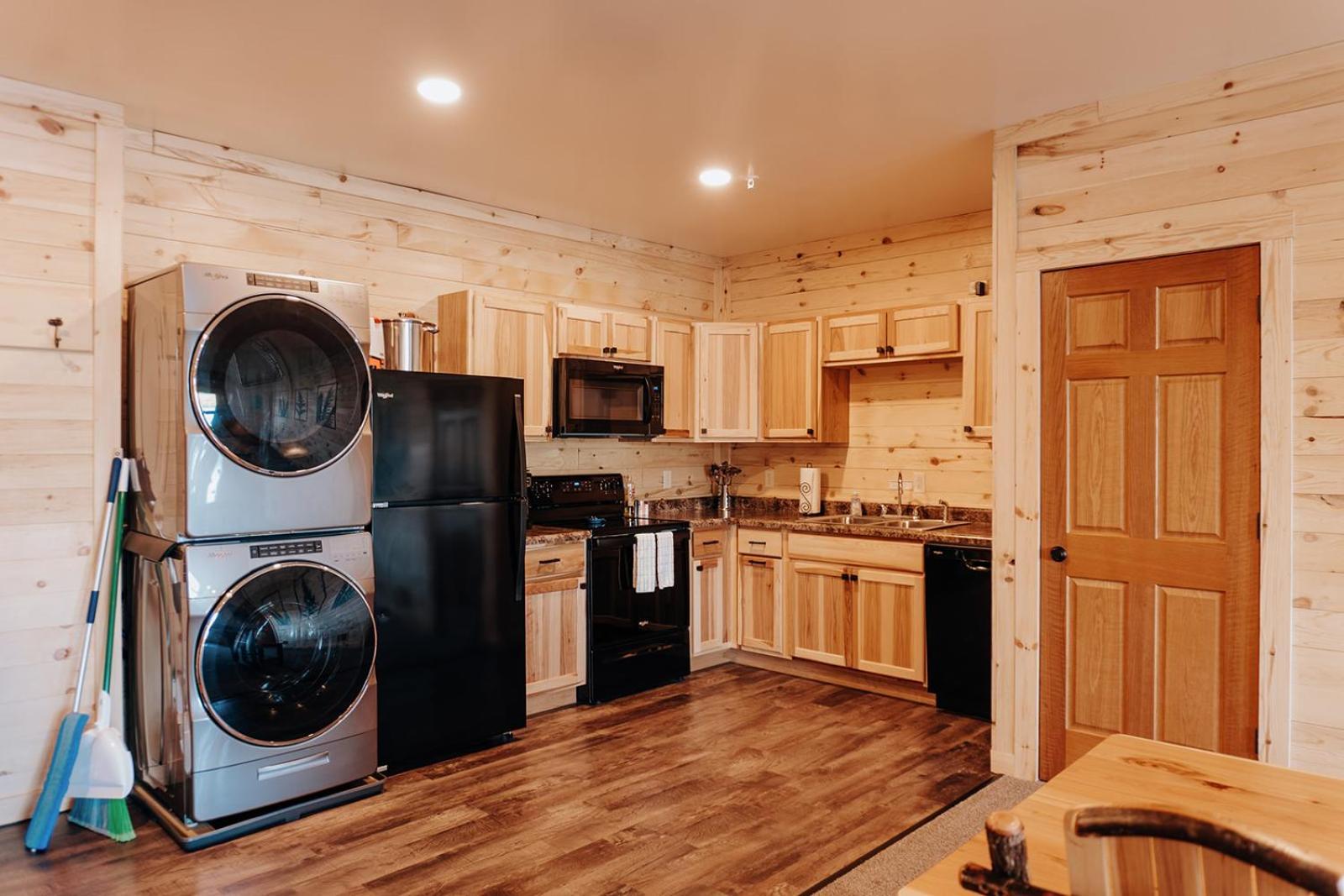 Keweenaw Waters Resort Гоутон Екстер'єр фото